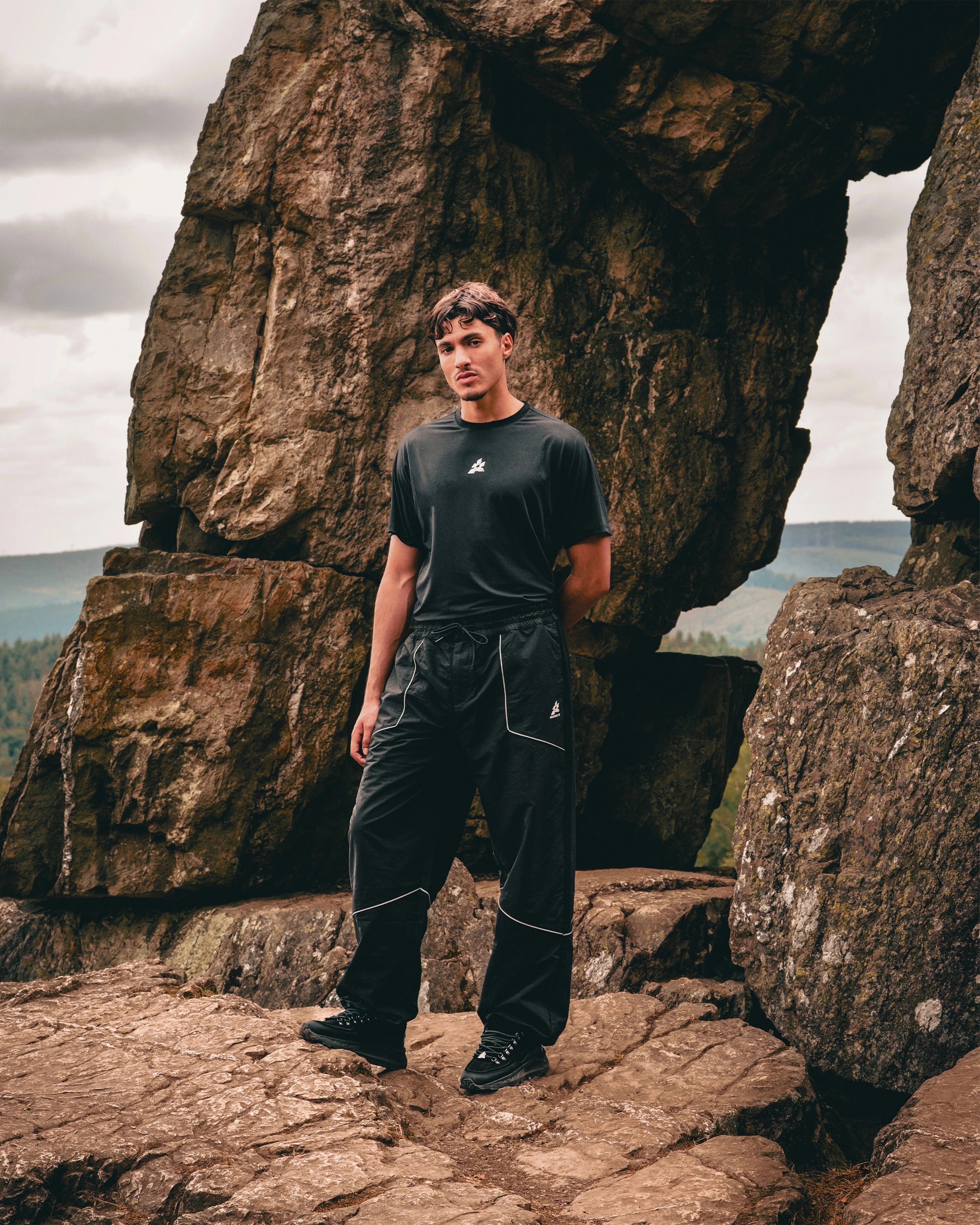 TEE ACTIVEWEAR BLACK