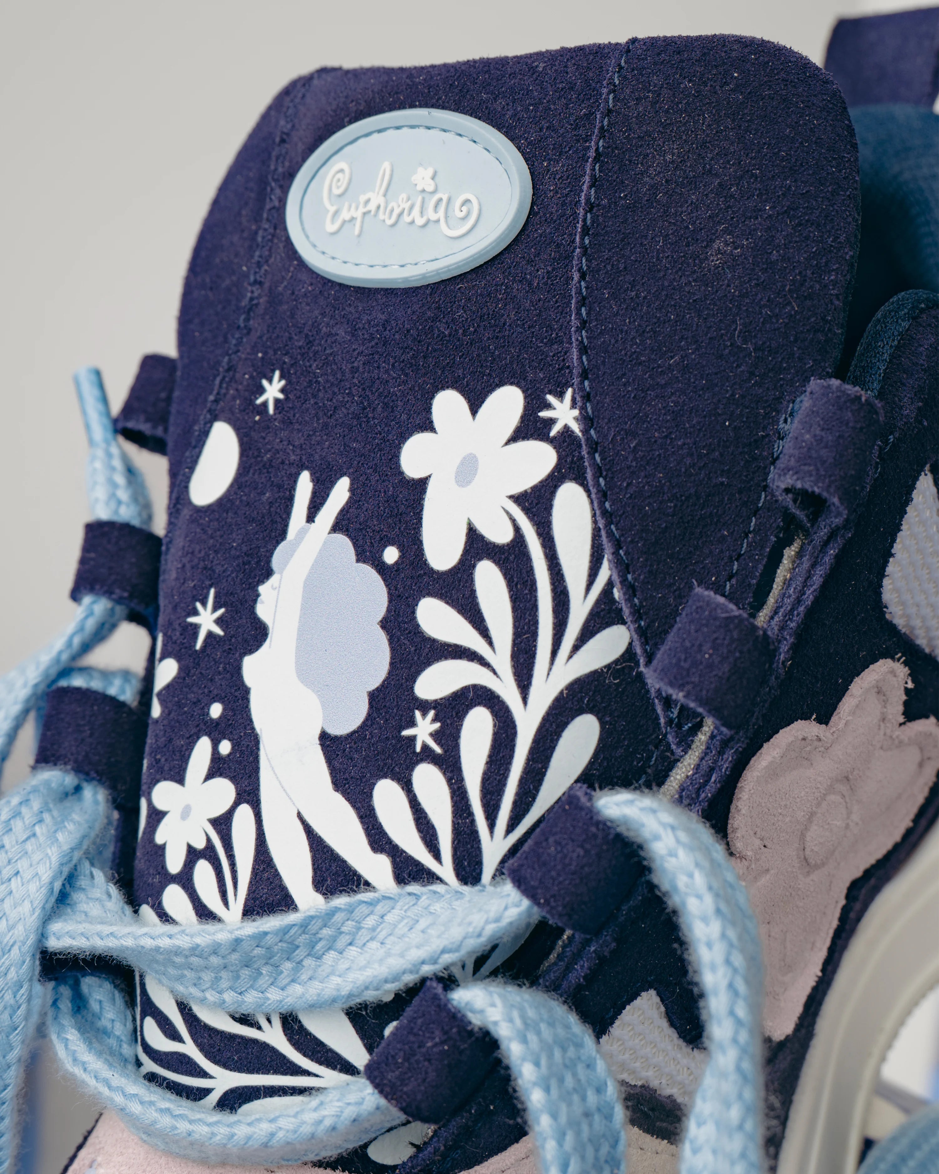 EUPHORIA SDT SNEAKERS w/ LISA JUNIUS